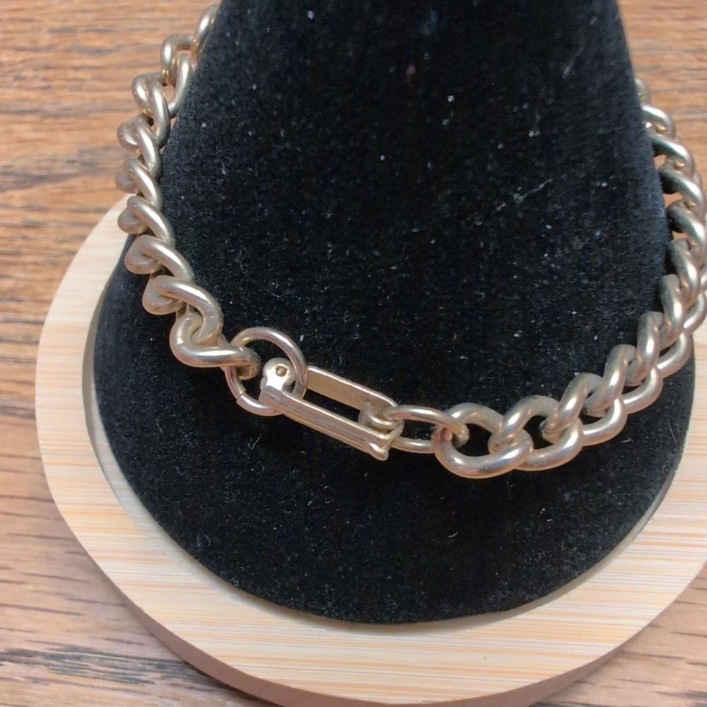 Silver Tone Curb Link Bracelet with Fold Over Clasp Classic Chain Jewelry - Picture 2 of 2
